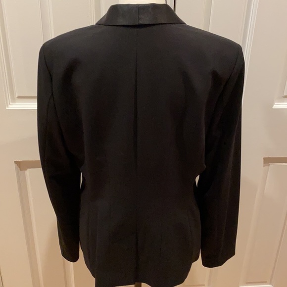 BCBG MaxAzria TUKEDO BLAZER - Picture 5 of 10